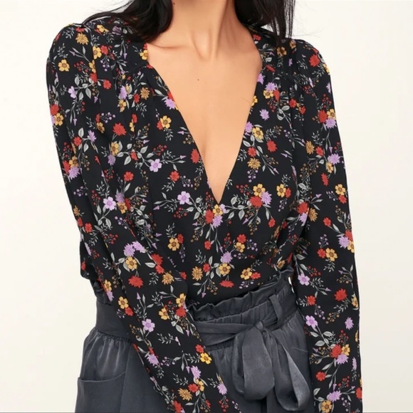 ASTR x Revolve black floral bodysuit - Picture 2 of 7